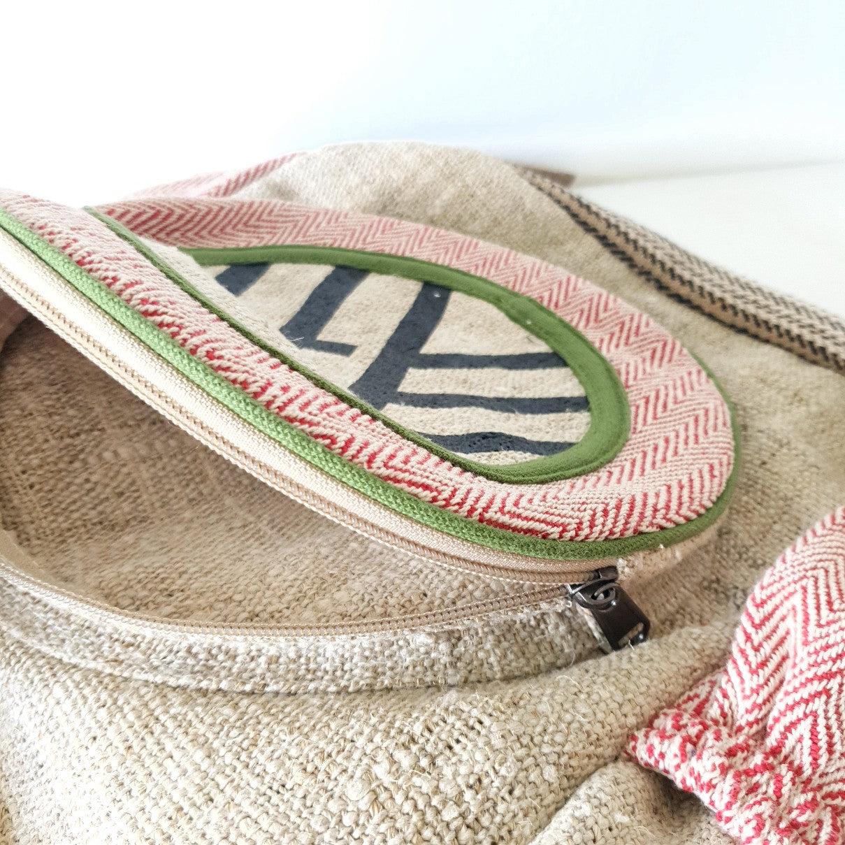 Rucksack BULL`S EYE MOUNTAIN (Backpack Big) aus Hanf von Himal Hemp