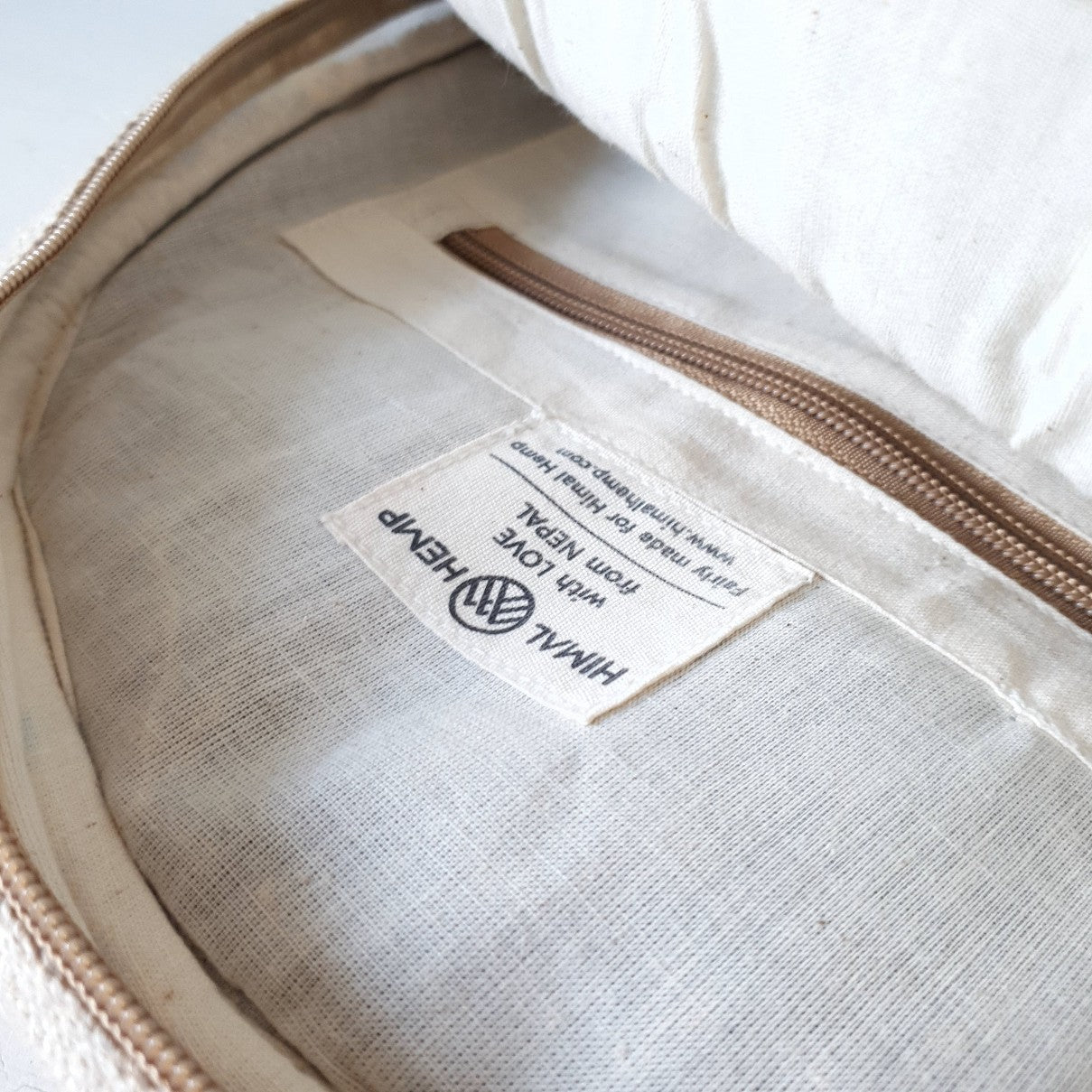 Rucksack BULL`S EYE MOUNTAIN (Backpack Big) aus Hanf von Himal Hemp