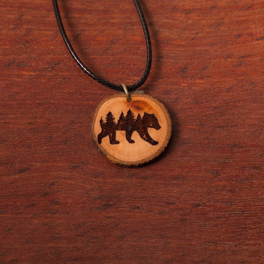 Zirbenholzschmuck Ø2-3cm | verschiedene Motive | aus Tirol in Österreich