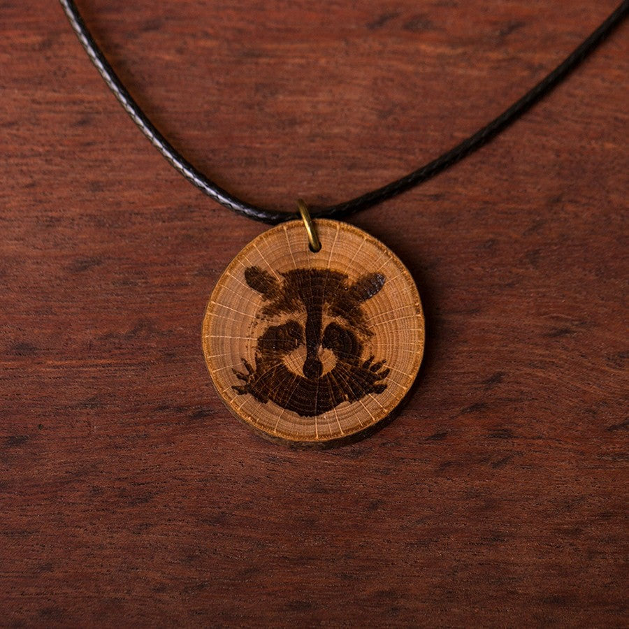 Zirbenholzschmuck Ø2-3cm | verschiedene Motive | aus Tirol in Österreich