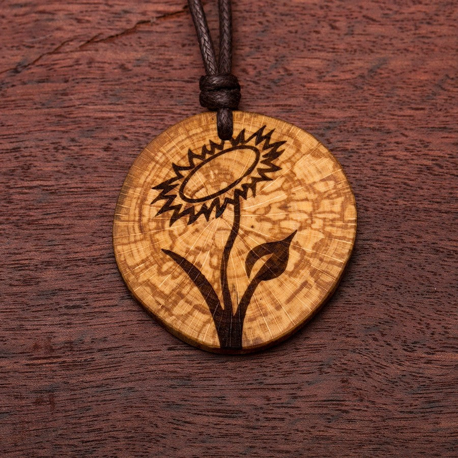 Zirbenholzschmuck Ø3-5cm | verschiedene Motive | aus Tirol in Österreich