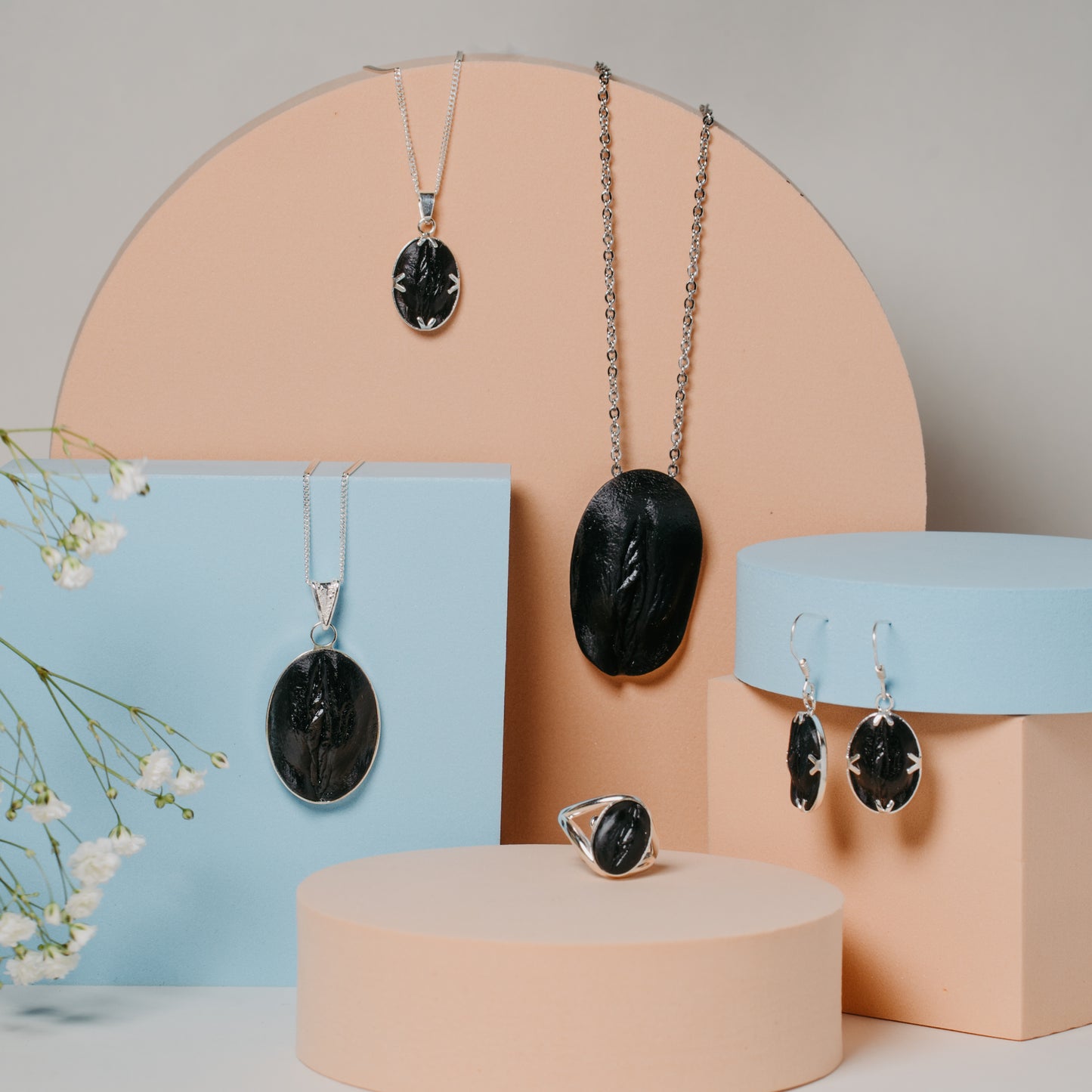 Vulva Necklace Medium