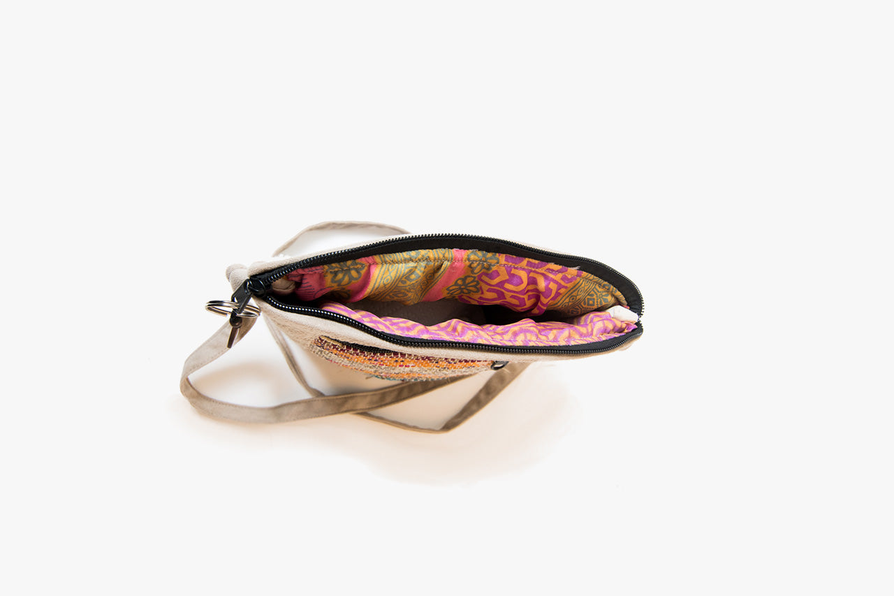 Handtasche CHEKKA Bag aus wildem Hanf und Recycle-Sari