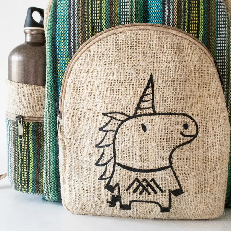 Rucksack-UNICORN-Hanfrucksack nachhaltig aus Nepal-mit-trinkflasche